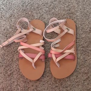 Roxy sandals